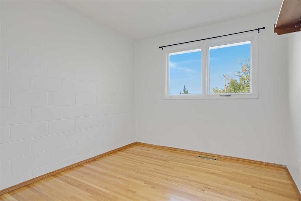 









6014


37

Street Southwest,
Calgary,




AB
T3E 5M7

