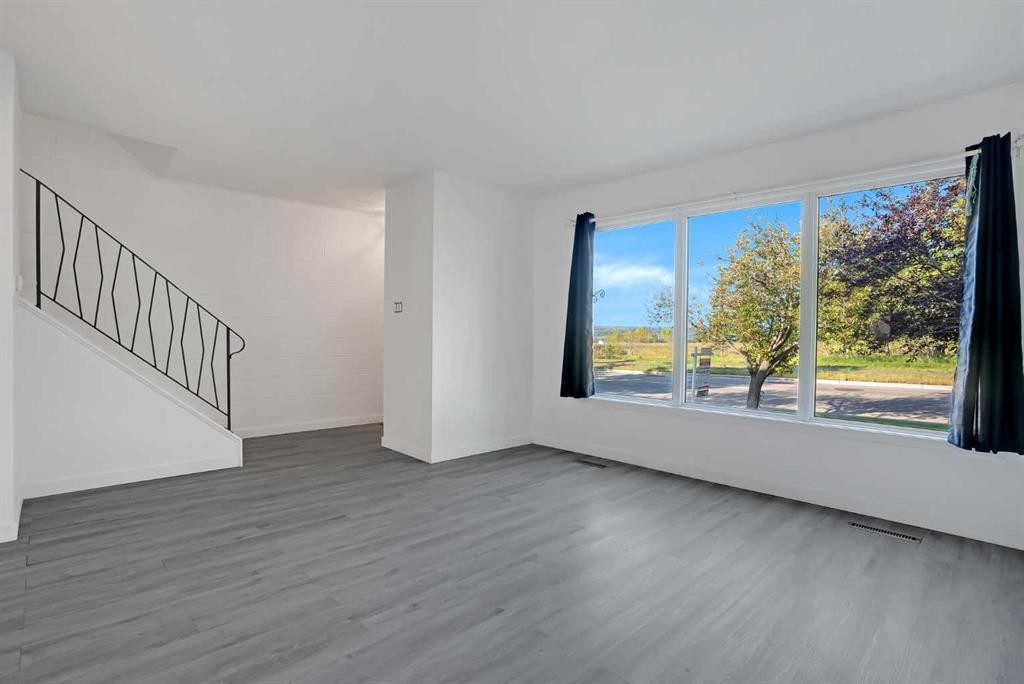 









6014


37

Street Southwest,
Calgary,




AB
T3E 5M7

