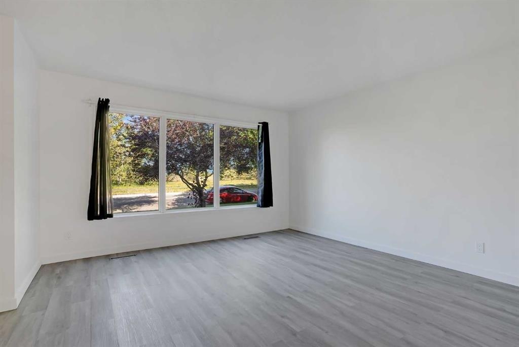 









6014


37

Street Southwest,
Calgary,




AB
T3E 5M7

