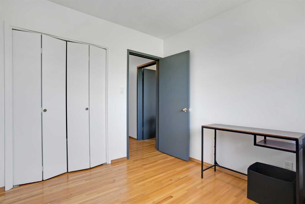 









6014


37

Street Southwest,
Calgary,




AB
T3E 5M7

