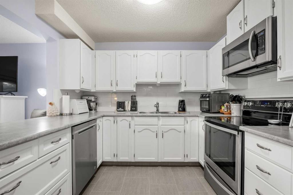 









147


Somervale

Park Southwest,
Calgary,




AB
T2Y 3J4

