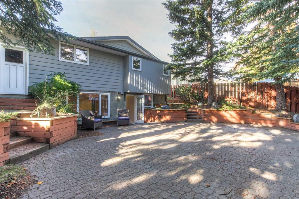 









511


Cedarille

Crescent Southwest,
Calgary,




AB
T2W2H6

