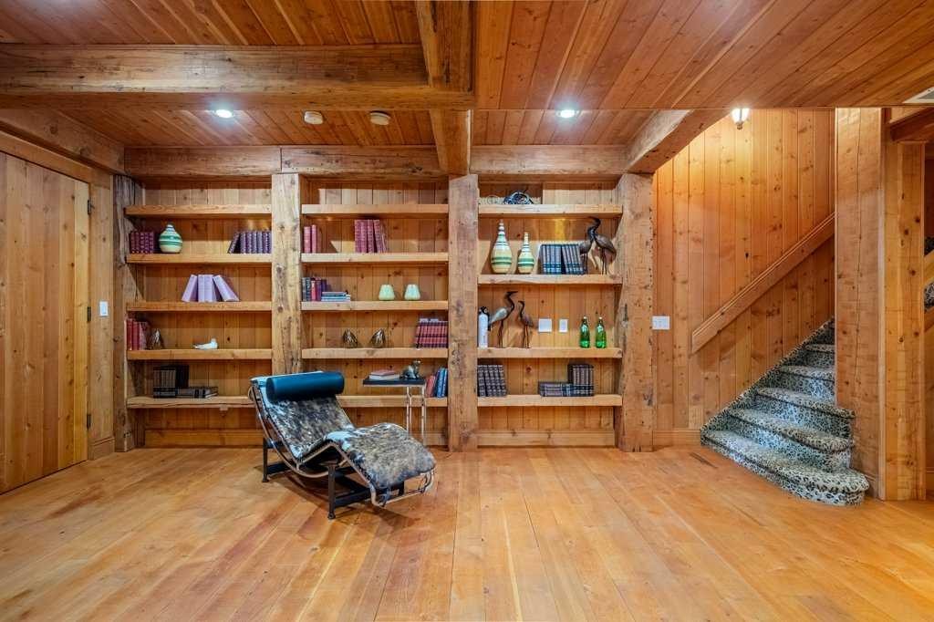 









24


Ypres

Mews Southwest,
Calgary,




AB
T2T6L2

