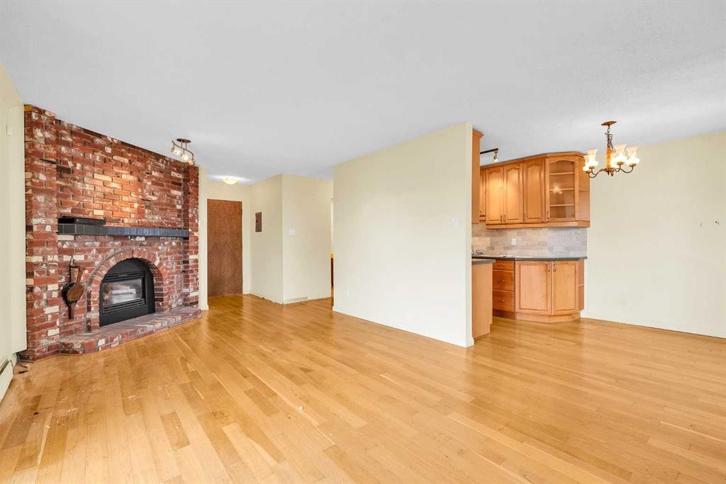 









508


Cedar

Crescent Southwest, 301,
Calgary,




AB
T3C 2Y8

