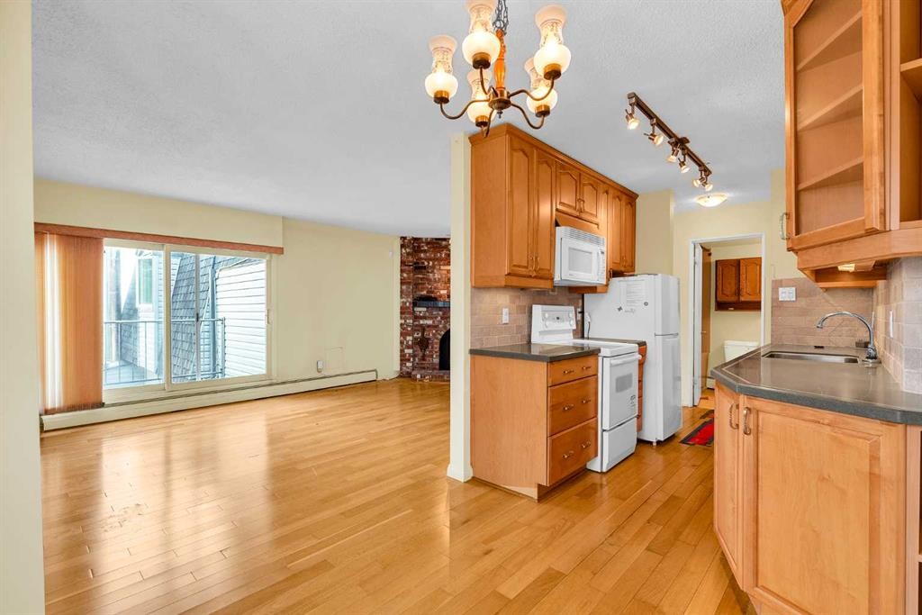 









508


Cedar

Crescent Southwest, 301,
Calgary,




AB
T3C 2Y8

