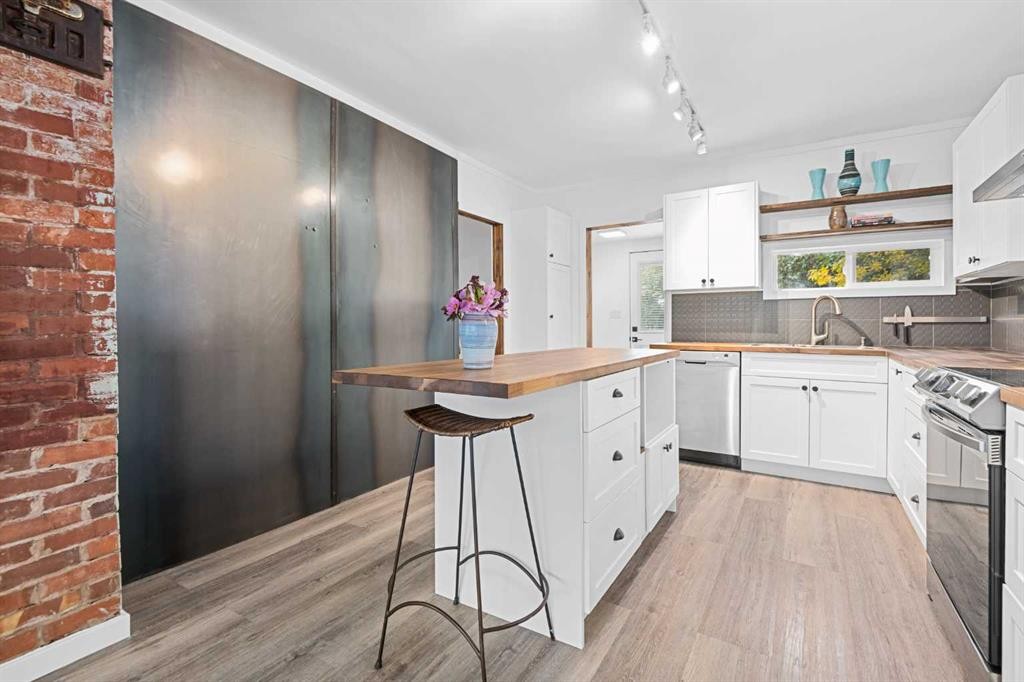 









260


2

Avenue,
Drumheller,




AB
T0J 1B0

