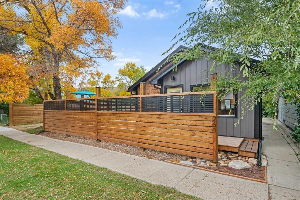 









260


2

Avenue,
Drumheller,




AB
T0J 1B0

