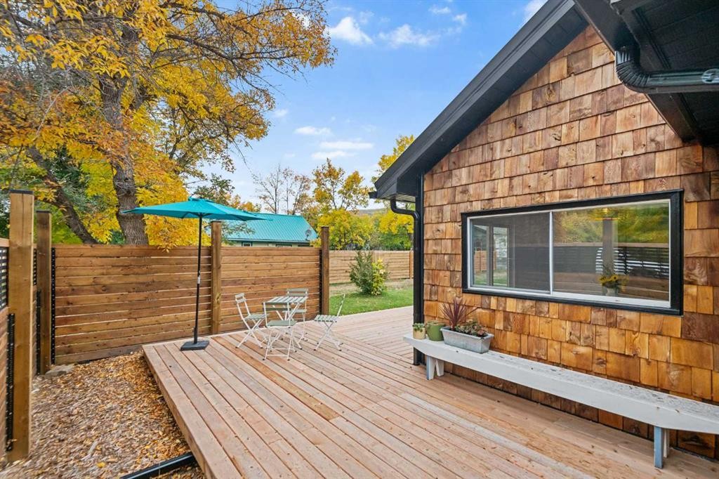 









260


2

Avenue,
Drumheller,




AB
T0J 1B0

