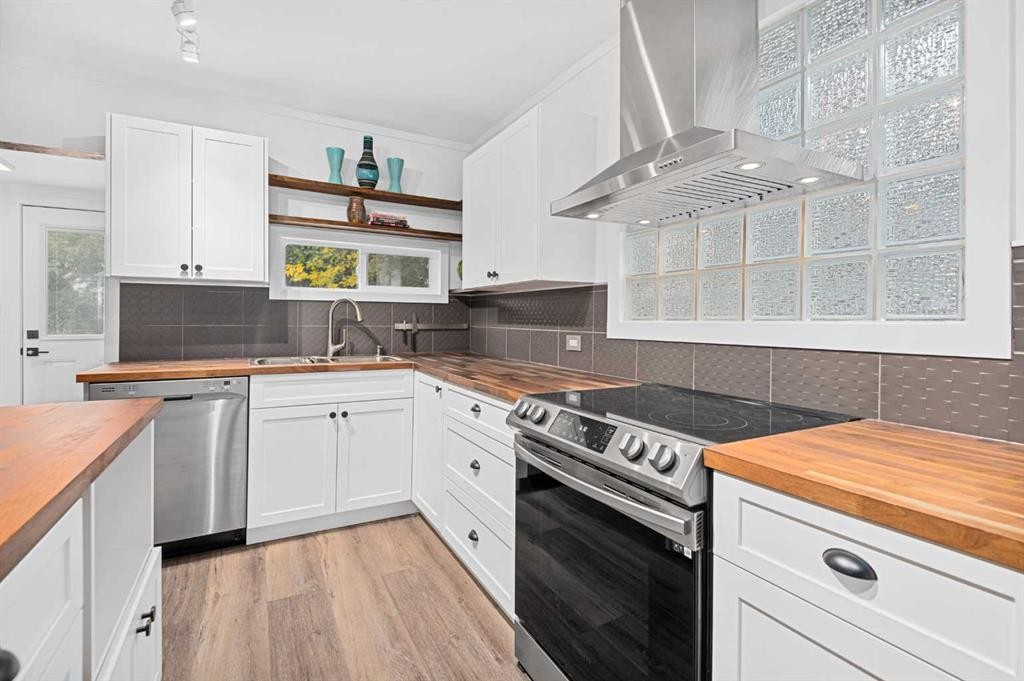 









260


2

Avenue,
Drumheller,




AB
T0J 1B0

