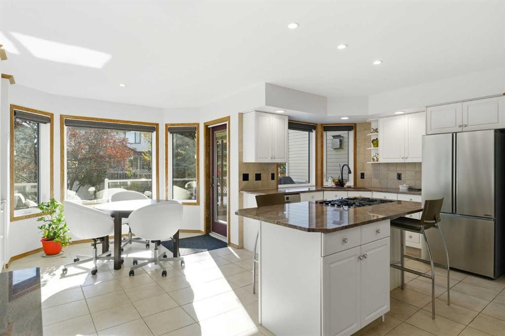 









19


Sceptre

Close Northwest,
Calgary,




AB
T3L 1X8

