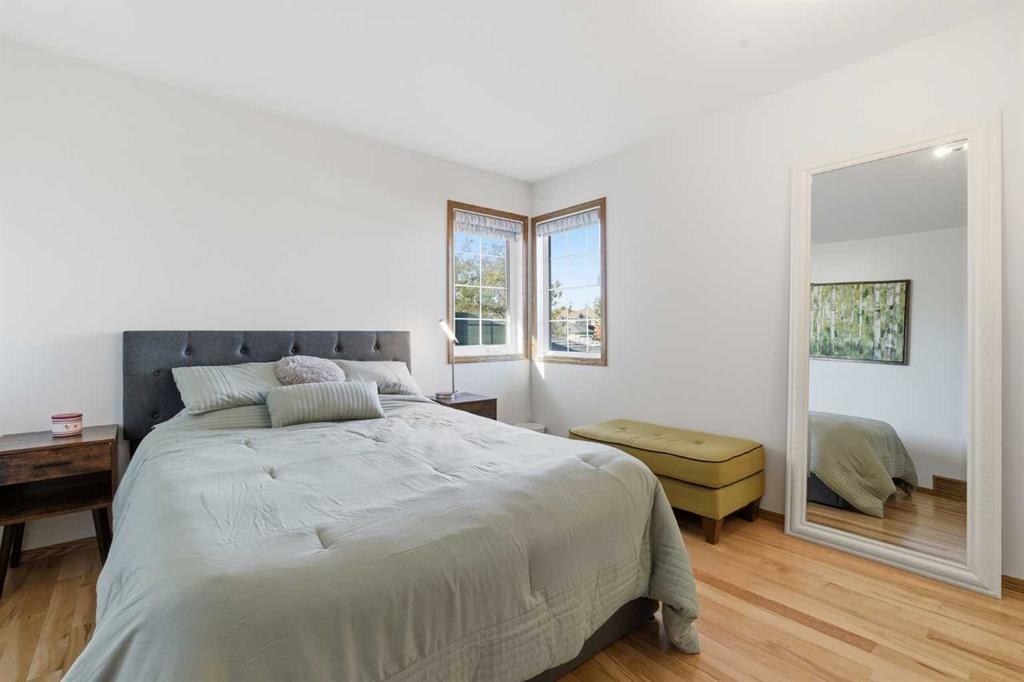 









19


Sceptre

Close Northwest,
Calgary,




AB
T3L 1X8

