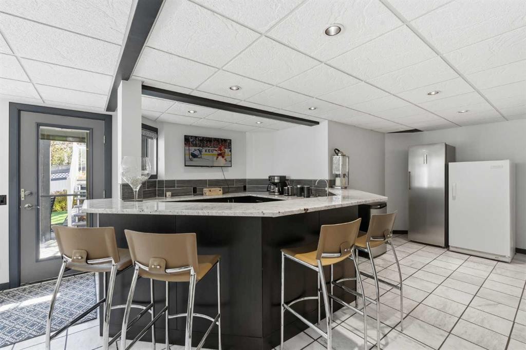 









19


Sceptre

Close Northwest,
Calgary,




AB
T3L 1X8

