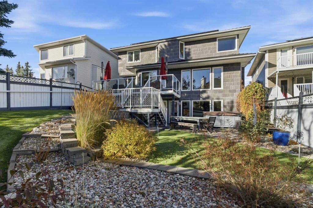 









19


Sceptre

Close Northwest,
Calgary,




AB
T3L 1X8

