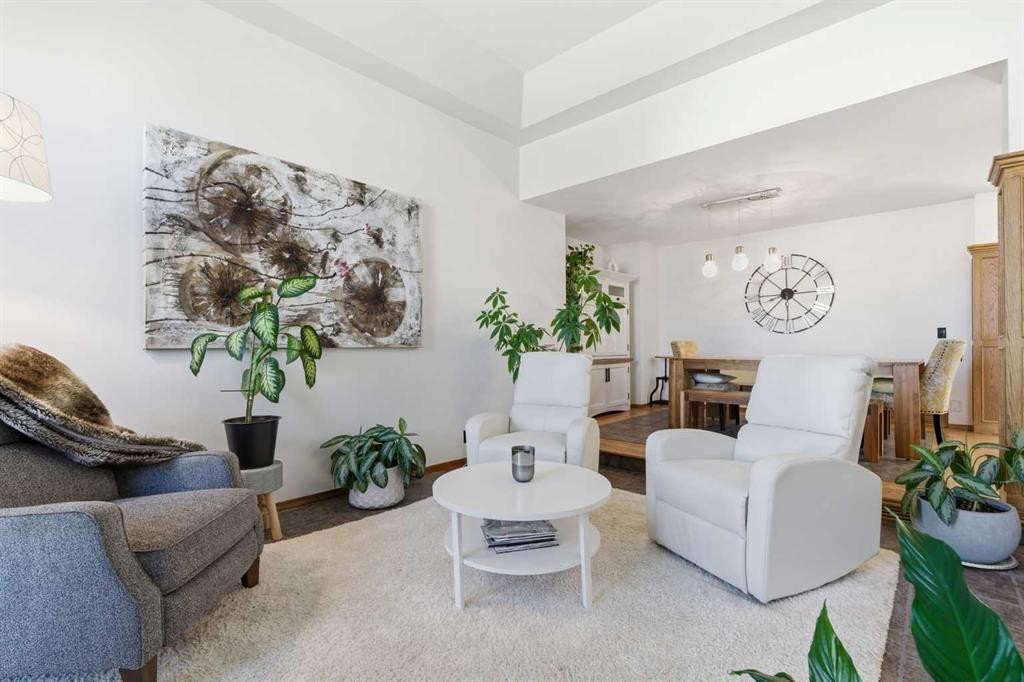 









19


Sceptre

Close Northwest,
Calgary,




AB
T3L 1X8

