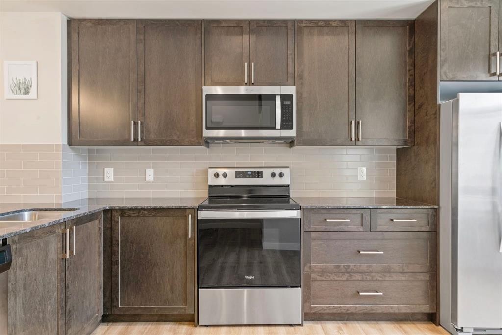 









19640


40

Street Southeast,
Calgary,




AB
T3M 3A6

