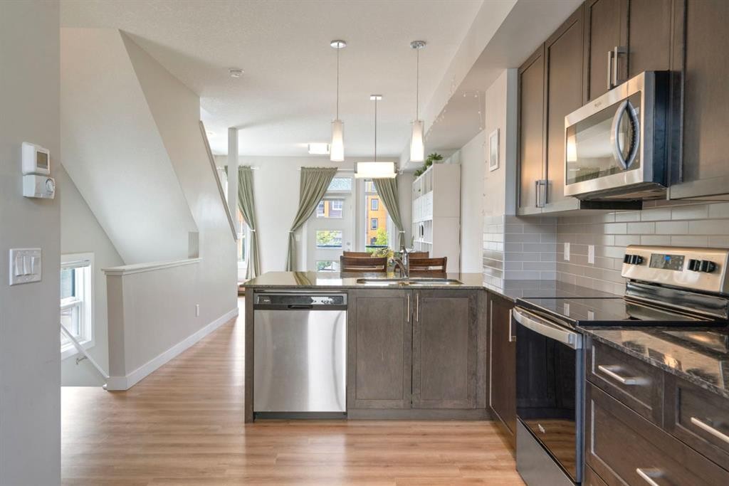 









19640


40

Street Southeast,
Calgary,




AB
T3M 3A6

