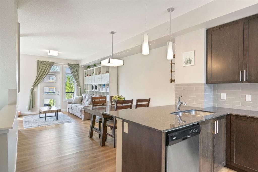 









19640


40

Street Southeast,
Calgary,




AB
T3M 3A6

