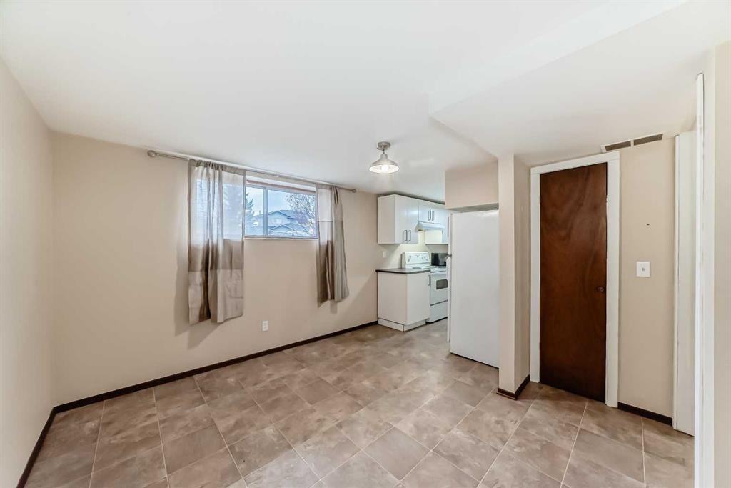 









16


Beaver Dam

Place Northeast,
Calgary,




AB
T2K 4X3


