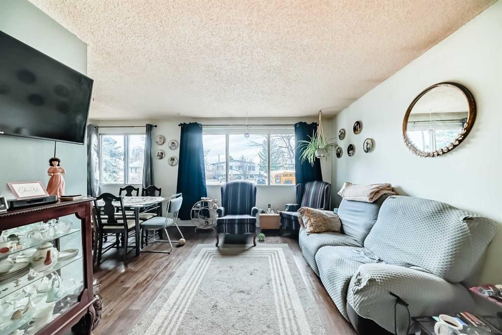 









16


Beaver Dam

Place Northeast,
Calgary,




AB
T2K 4X3

