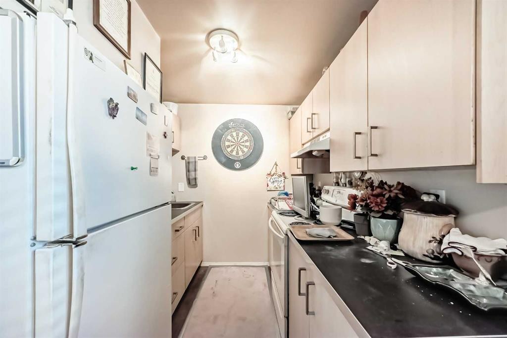 









16


Beaver Dam

Place Northeast,
Calgary,




AB
T2K 4X3

