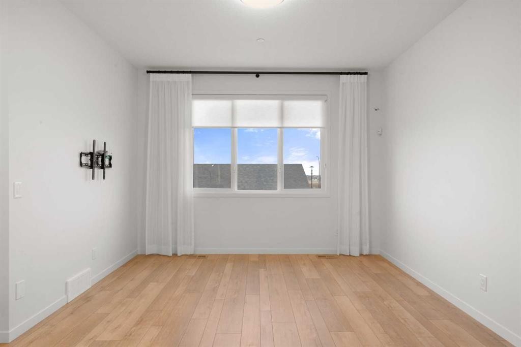 









76


Lucas

Common Northwest,
Calgary,




AB
T3P 2B4

