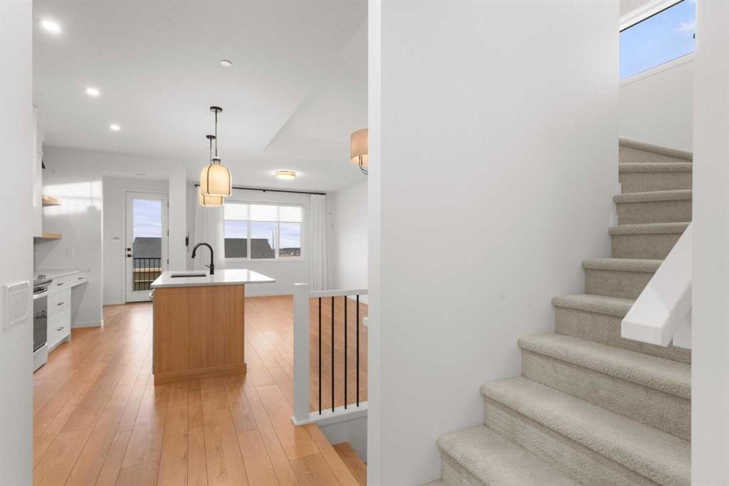 









76


Lucas

Common Northwest,
Calgary,




AB
T3P 2B4

