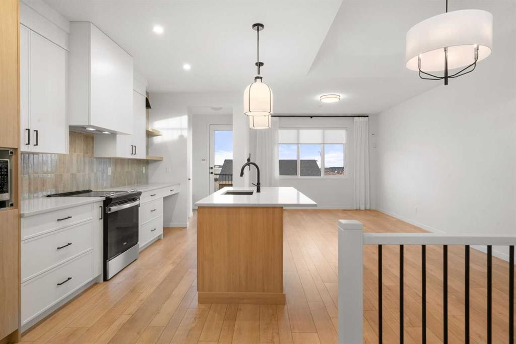 









76


Lucas

Common Northwest,
Calgary,




AB
T3P 2B4

