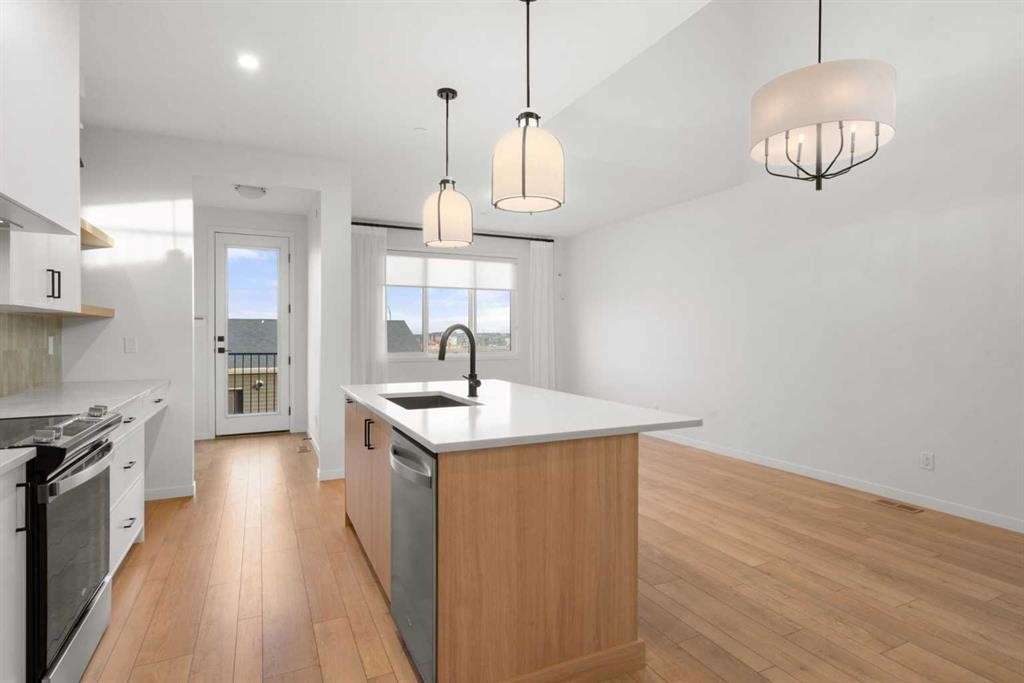 









76


Lucas

Common Northwest,
Calgary,




AB
T3P 2B4

