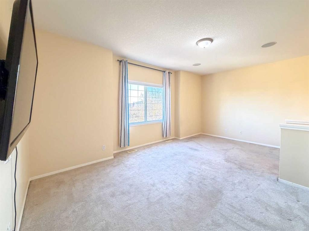 









21


Panamount

Hill Northwest,
Calgary,




AB
T3K 5R8

