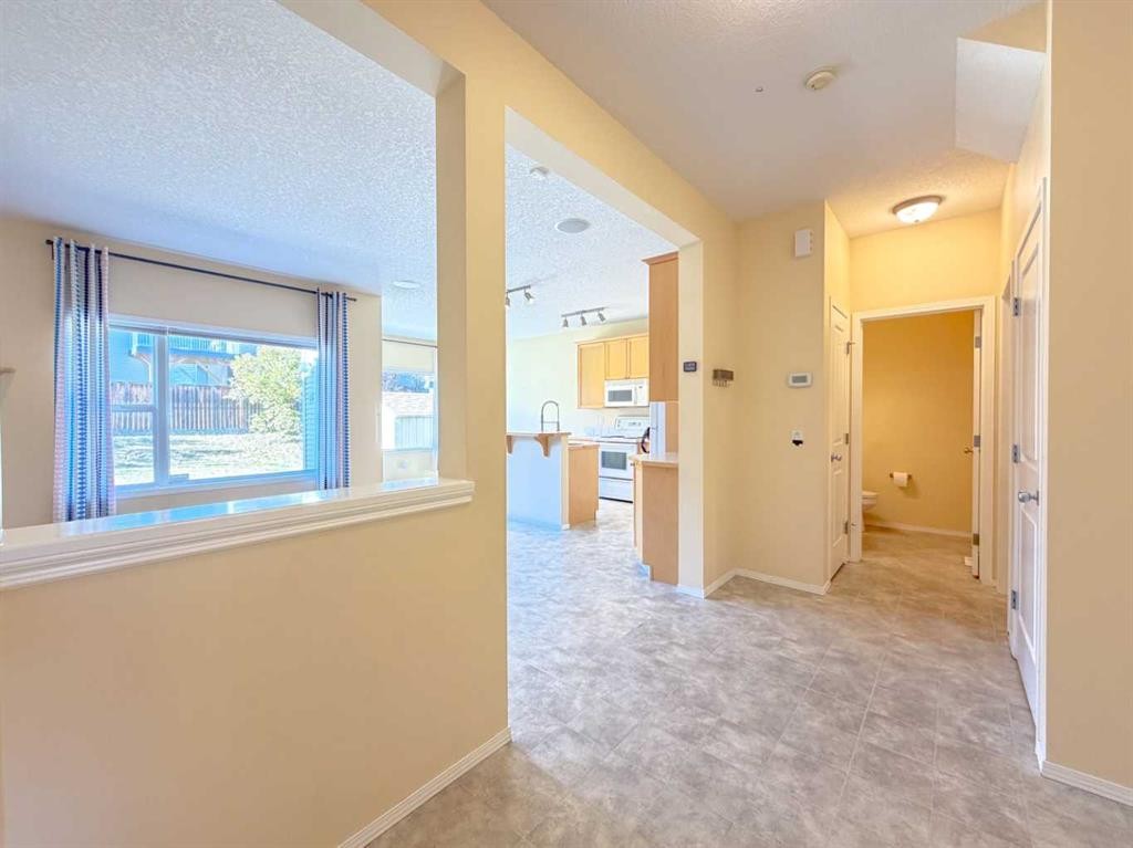 









21


Panamount

Hill Northwest,
Calgary,




AB
T3K 5R8

