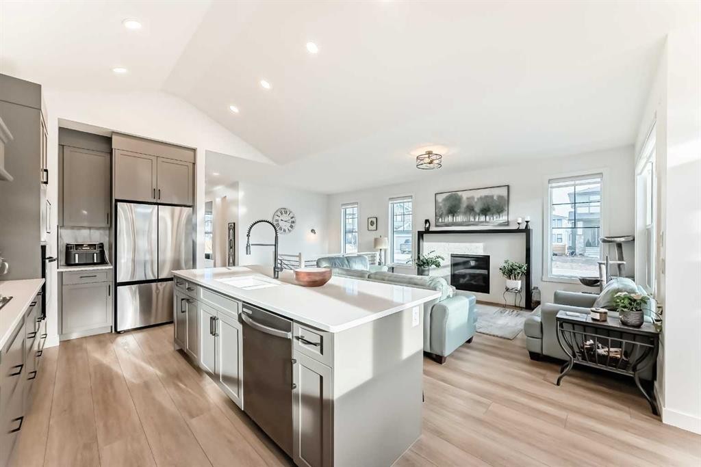 









568


Grayling

Bend,
Rural Rocky View County,




AB
T3Z 0H6

