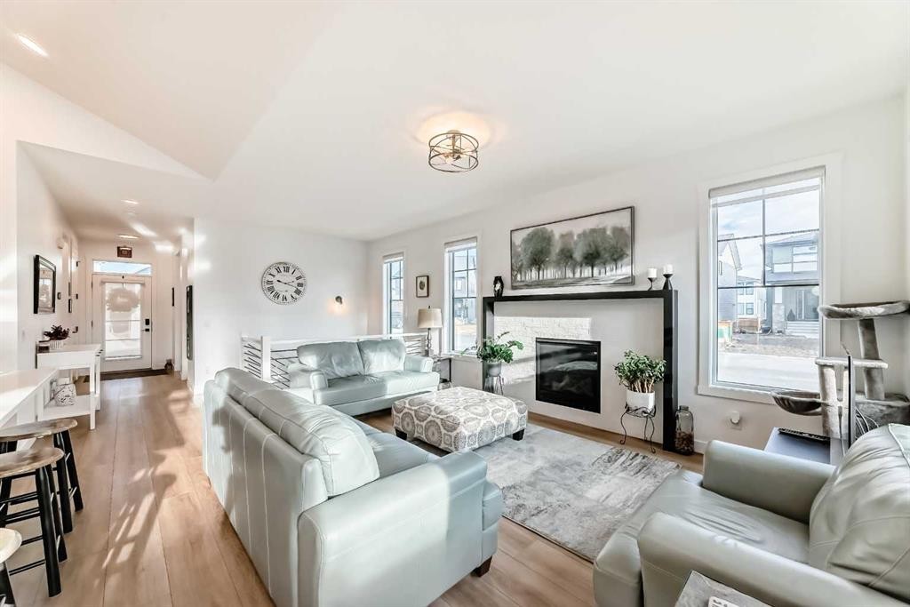 









568


Grayling

Bend,
Rural Rocky View County,




AB
T3Z 0H6

