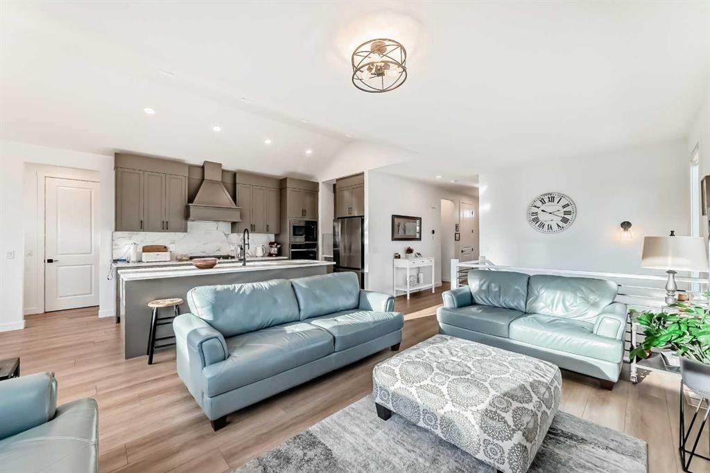 









568


Grayling

Bend,
Rural Rocky View County,




AB
T3Z 0H6

