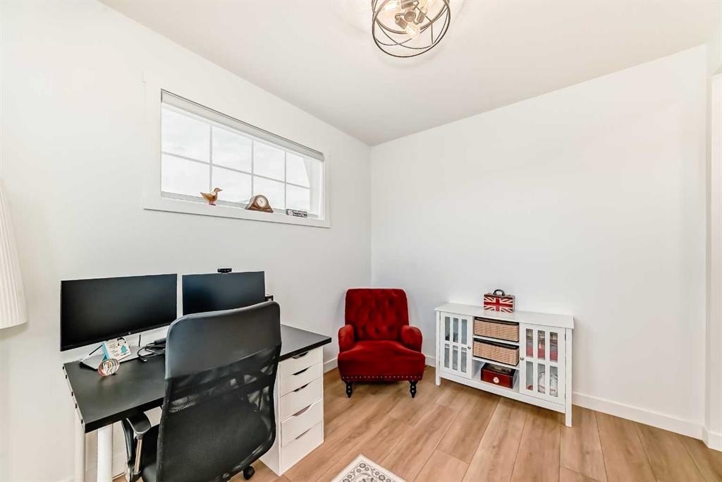 









568


Grayling

Bend,
Rural Rocky View County,




AB
T3Z 0H6

