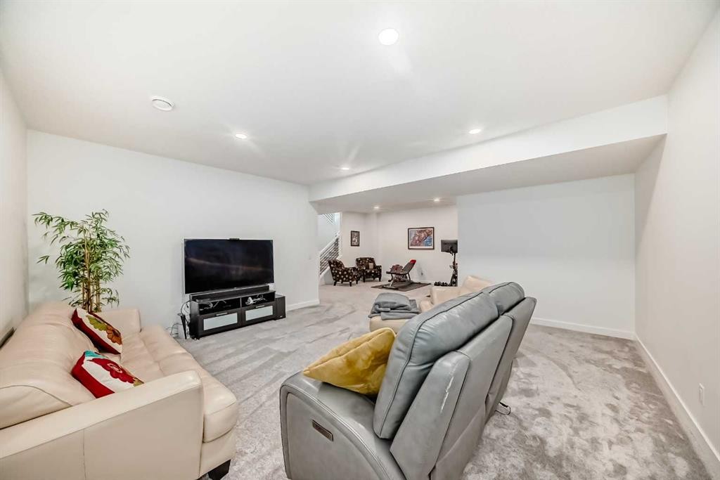 









568


Grayling

Bend,
Rural Rocky View County,




AB
T3Z 0H6

