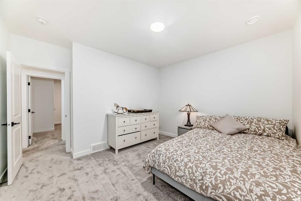 









568


Grayling

Bend,
Rural Rocky View County,




AB
T3Z 0H6

