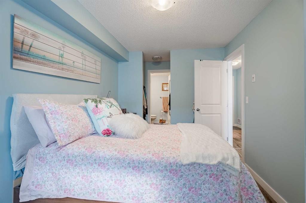 









2715


12

Avenue Southeast, 311,
Calgary,




AB
T2A4X8

