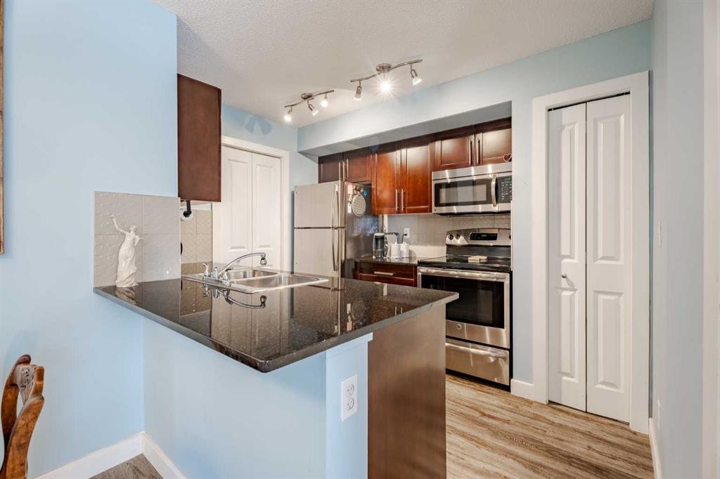 









2715


12

Avenue Southeast, 311,
Calgary,




AB
T2A4X8

