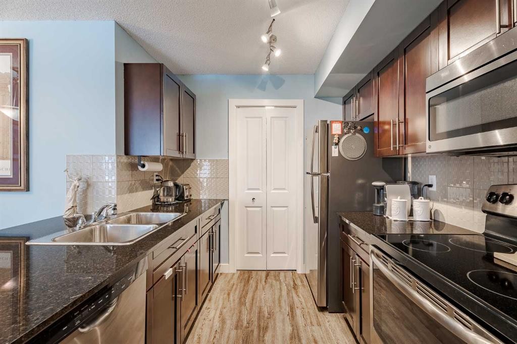 









2715


12

Avenue Southeast, 311,
Calgary,




AB
T2A4X8

