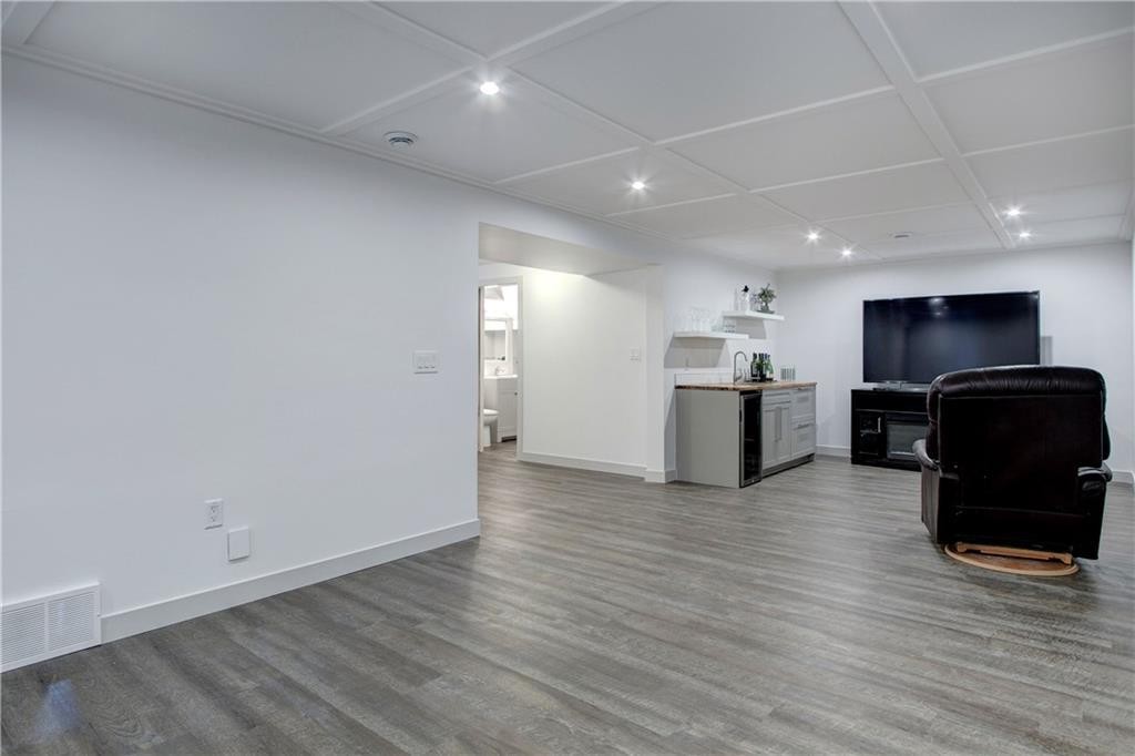 









10212


7

Street Southwest,
Calgary,




AB
T2W 0G3

