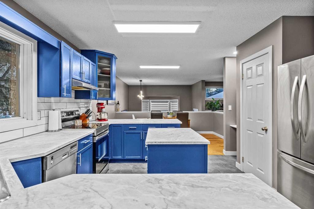 









11


Mt McGillivary

Drive,
Exshaw,




AB
T0L 2C0

