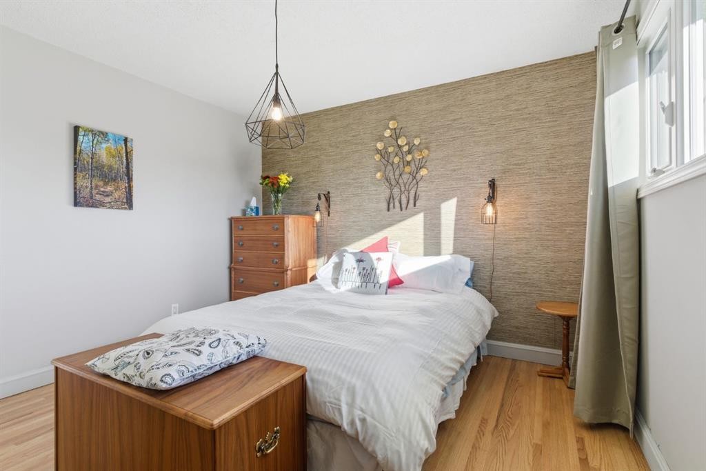 









7019


20

Street Southeast,
Calgary,




AB
T2C0P5

