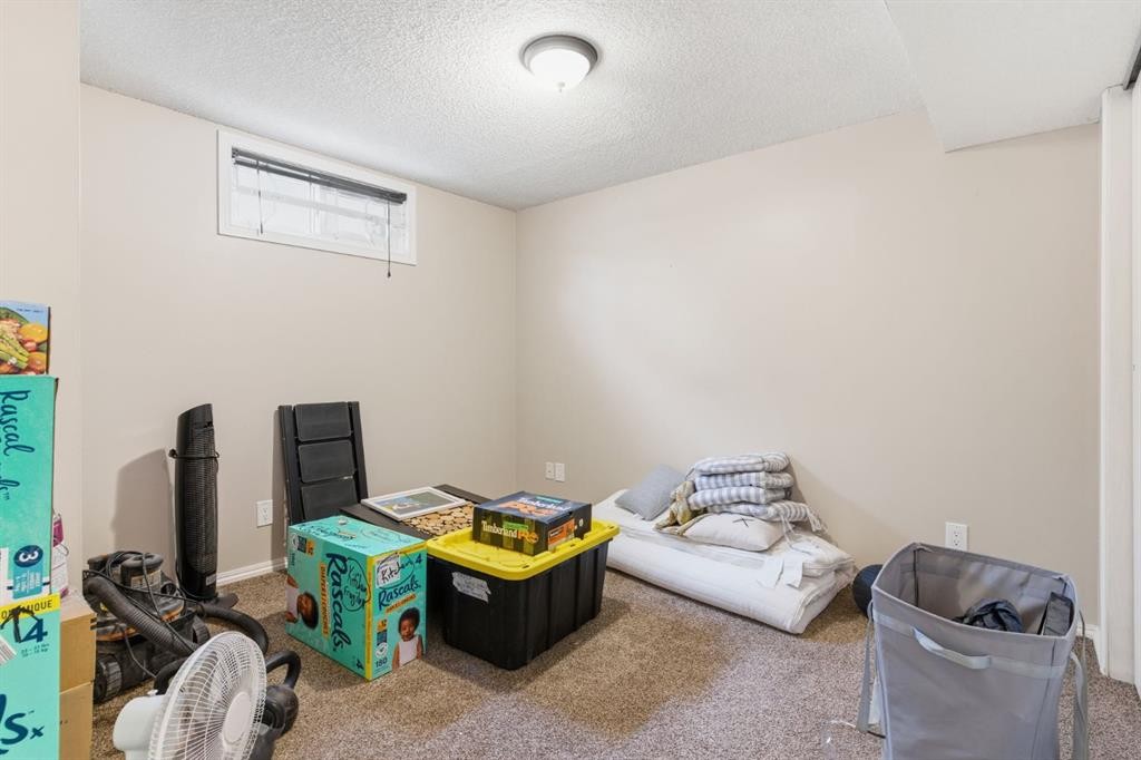 









7019


20

Street Southeast,
Calgary,




AB
T2C0P5

