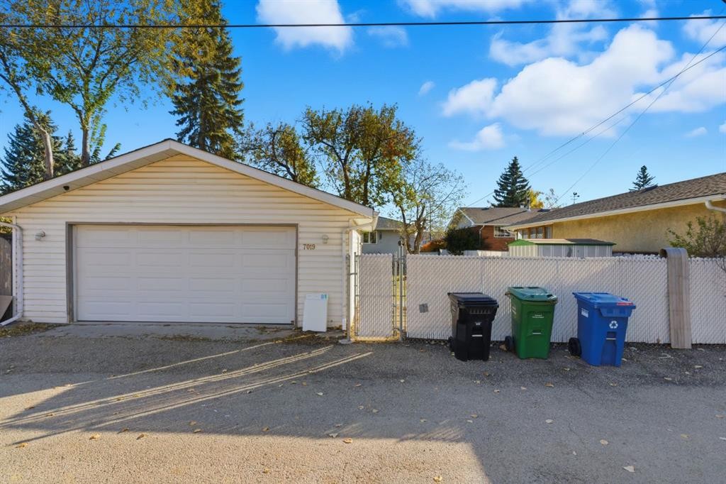 









7019


20

Street Southeast,
Calgary,




AB
T2C0P5

