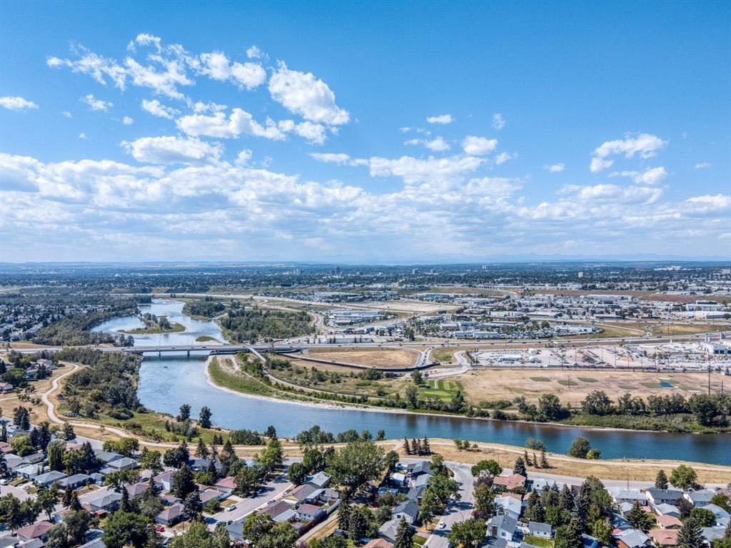 









7019


20

Street Southeast,
Calgary,




AB
T2C0P5

