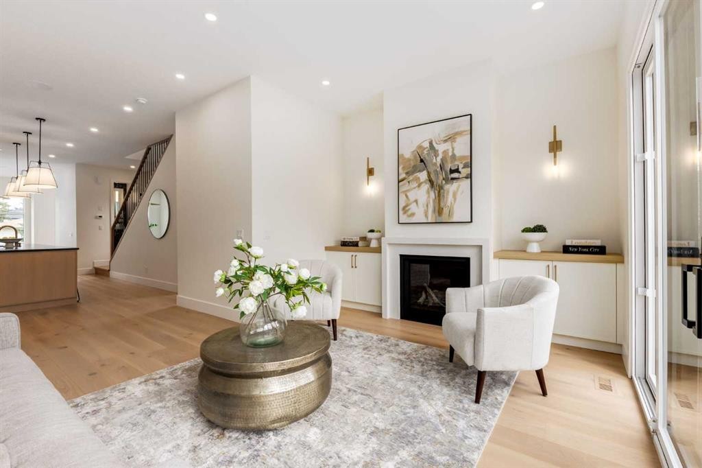 









631


28

Avenue Northwest,
Calgary,




AB
T2M2L2

