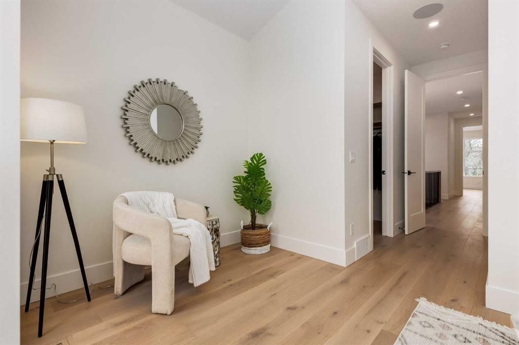 









631


28

Avenue Northwest,
Calgary,




AB
T2M2L2

