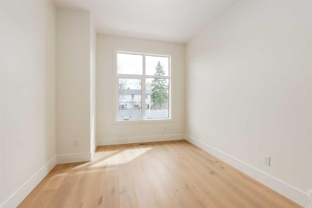 









631


28

Avenue Northwest,
Calgary,




AB
T2M2L2

