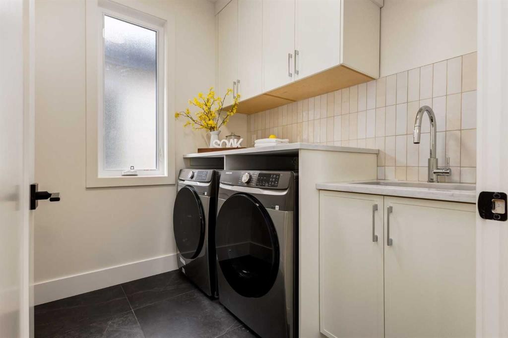 









631


28

Avenue Northwest,
Calgary,




AB
T2M2L2

