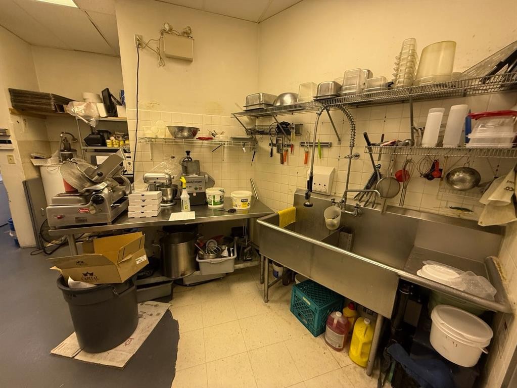 









123


Donair

Avenue,
Calgary,




AB
T2E 6M6

